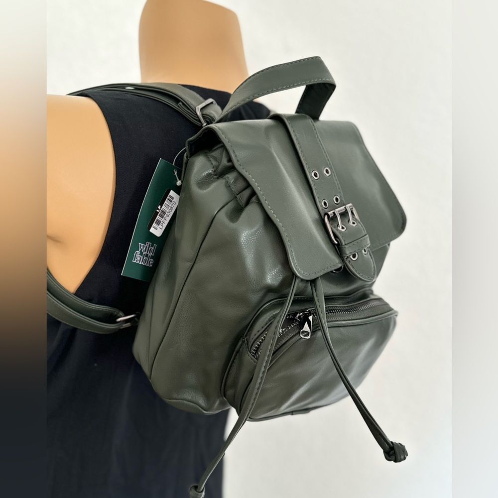 NWT Mini Flap with Buckle with Closure Backpack - Wild Fable Green - Picture 5 of 7